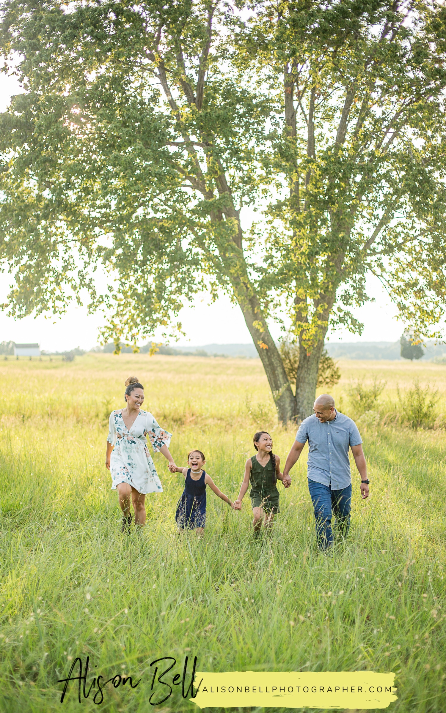 Half Priced mini family session at Manassas Battlefield, Virginia by Alison Bell, Photographer. Family photographer, family photography, Northern Virginia, NOVA, #alisonbellphotog alisonbellphotographer.com