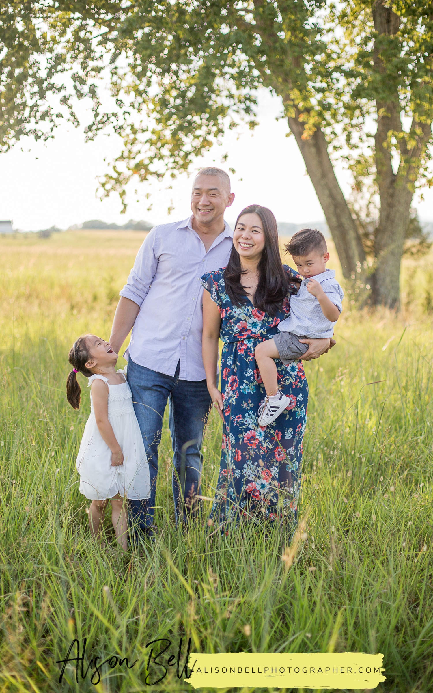 Half Priced mini family session at Manassas Battlefield, Virginia by Alison Bell, Photographer. Family photographer, family photography, Northern Virginia, NOVA, #alisonbellphotog alisonbellphotographer.com