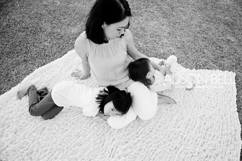 Katsuren Castle, family, mommy and me, girls, kids, children, child, photographer okinawa, uruma