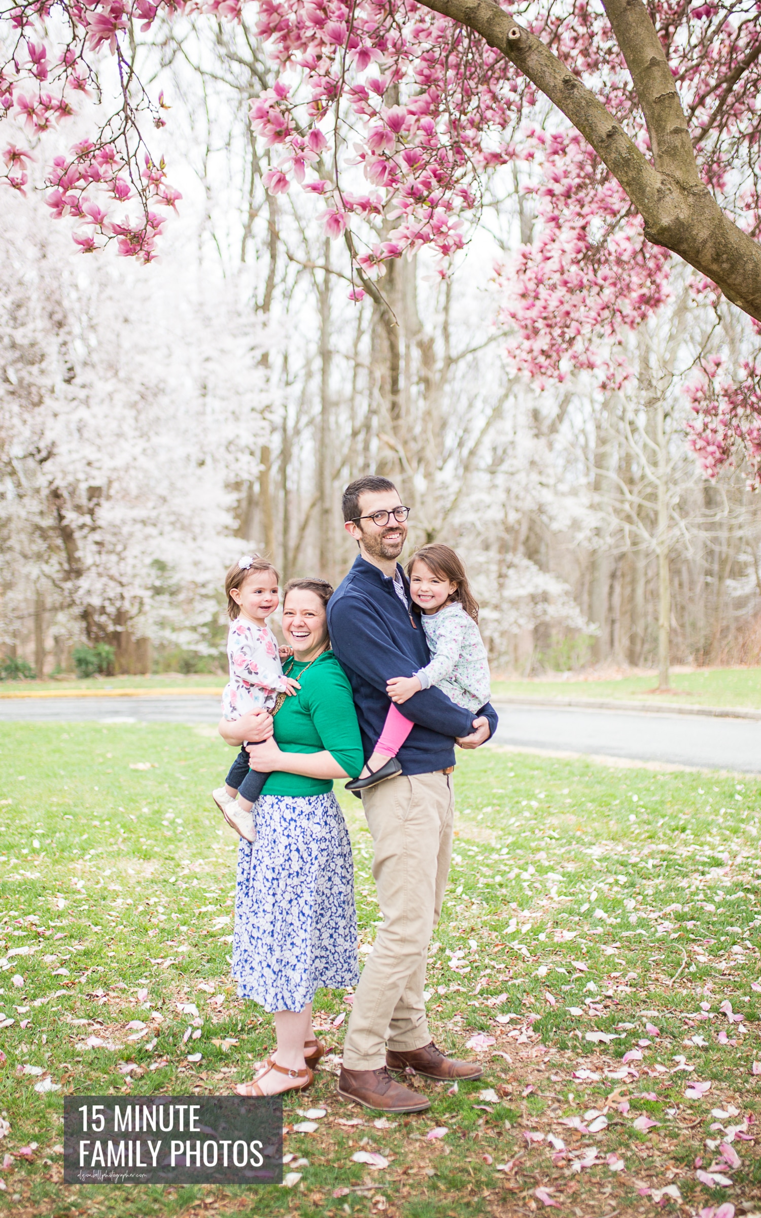Half Price Couples Family Mini Sessions on Marine Corps Base Quantico with Spring saucer magnolia blossoms by Alison Bell, Photographer. Alisonbellphotographer.com