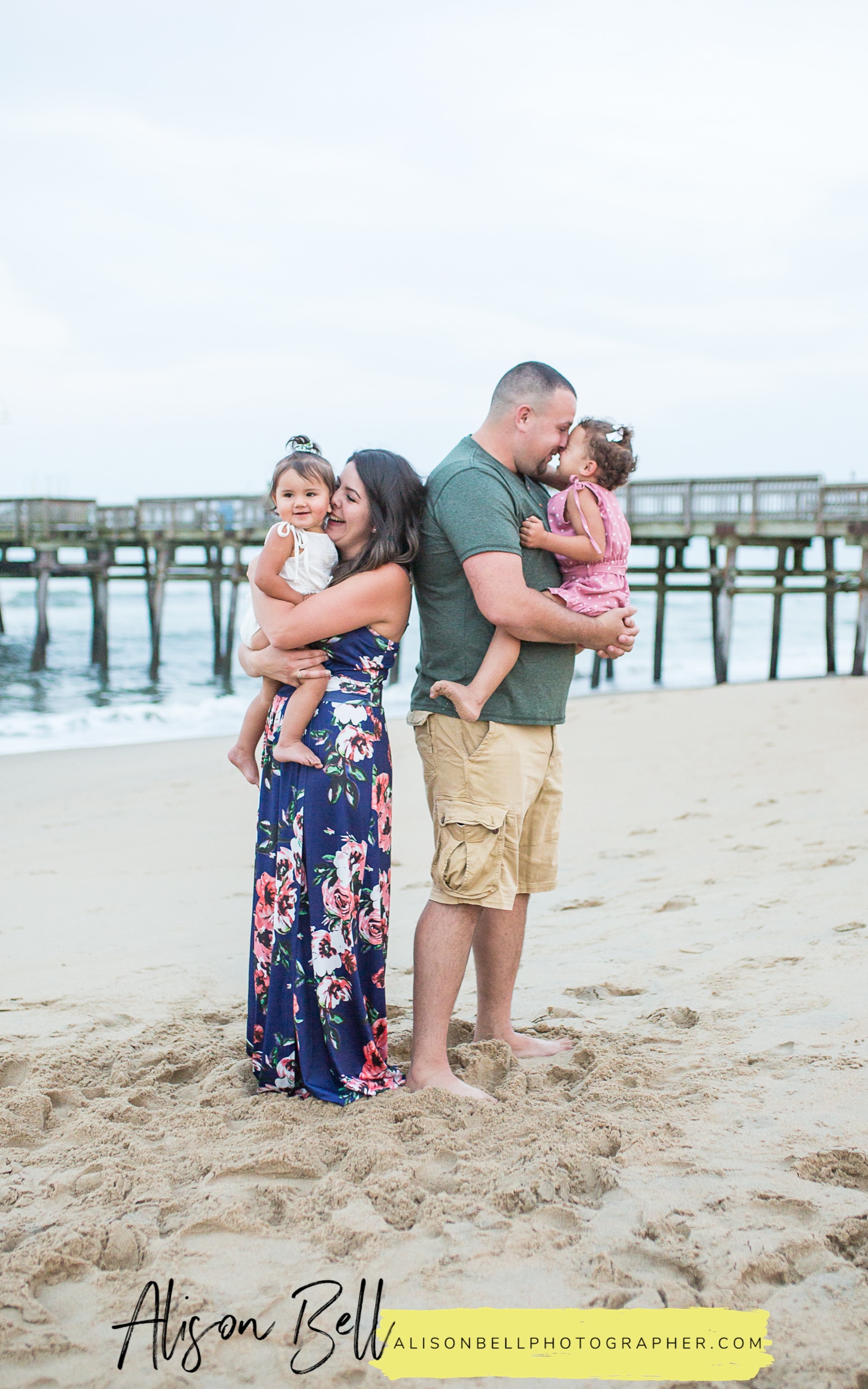 Virginia Beach extended family by alison bell photographer alisonbellphotographer.com
