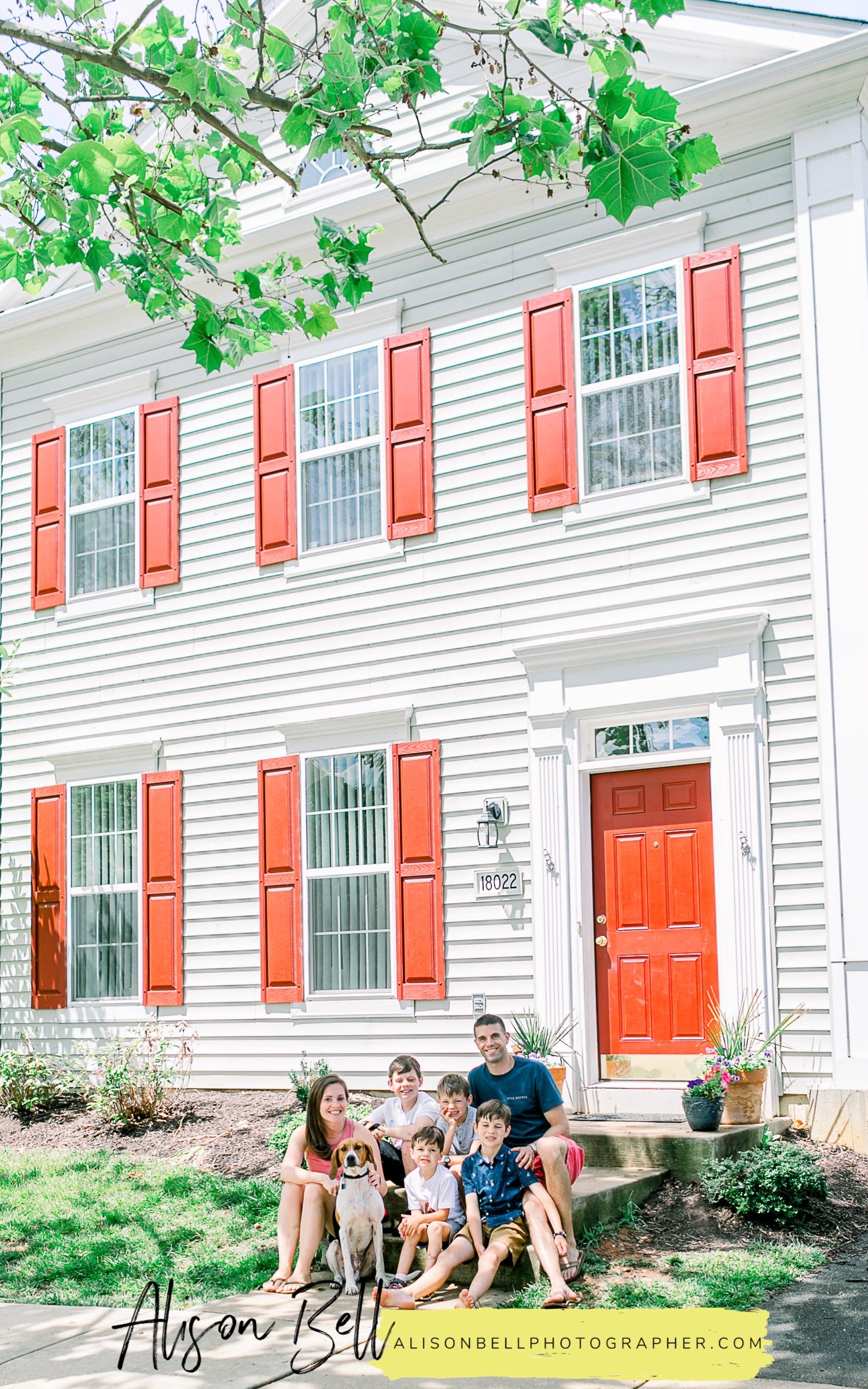 Family of 6 in home lifestyle photography session