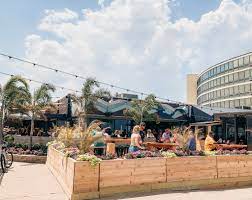 Chix on the Beach in Virginia Beach is a good option with kids!