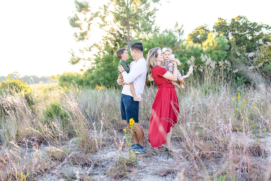 Fall mini sessions at pleasure house point natural area in Virginia beach with alison bell photographer