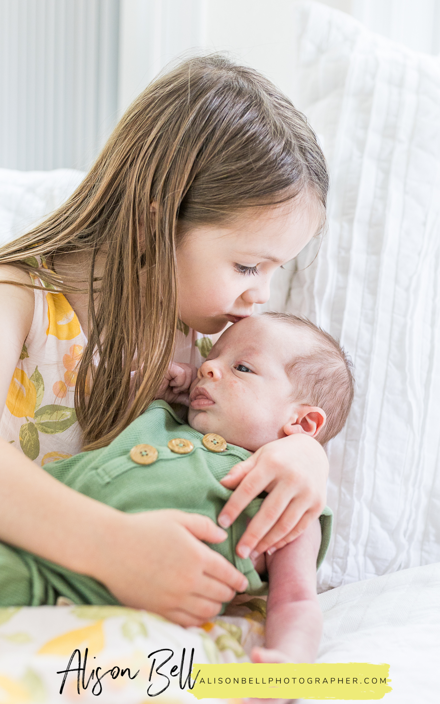 hampton roads newborn photography with siblings