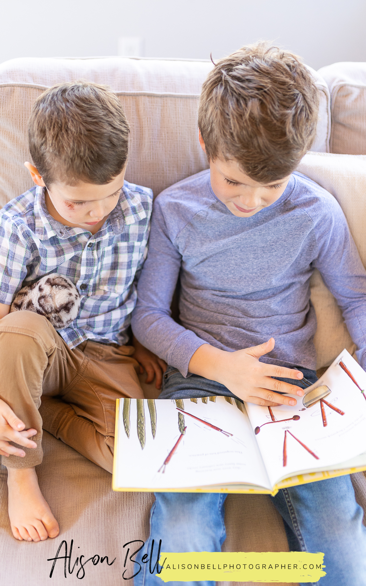 In home family family photos in virginia beach by alison bell photographer